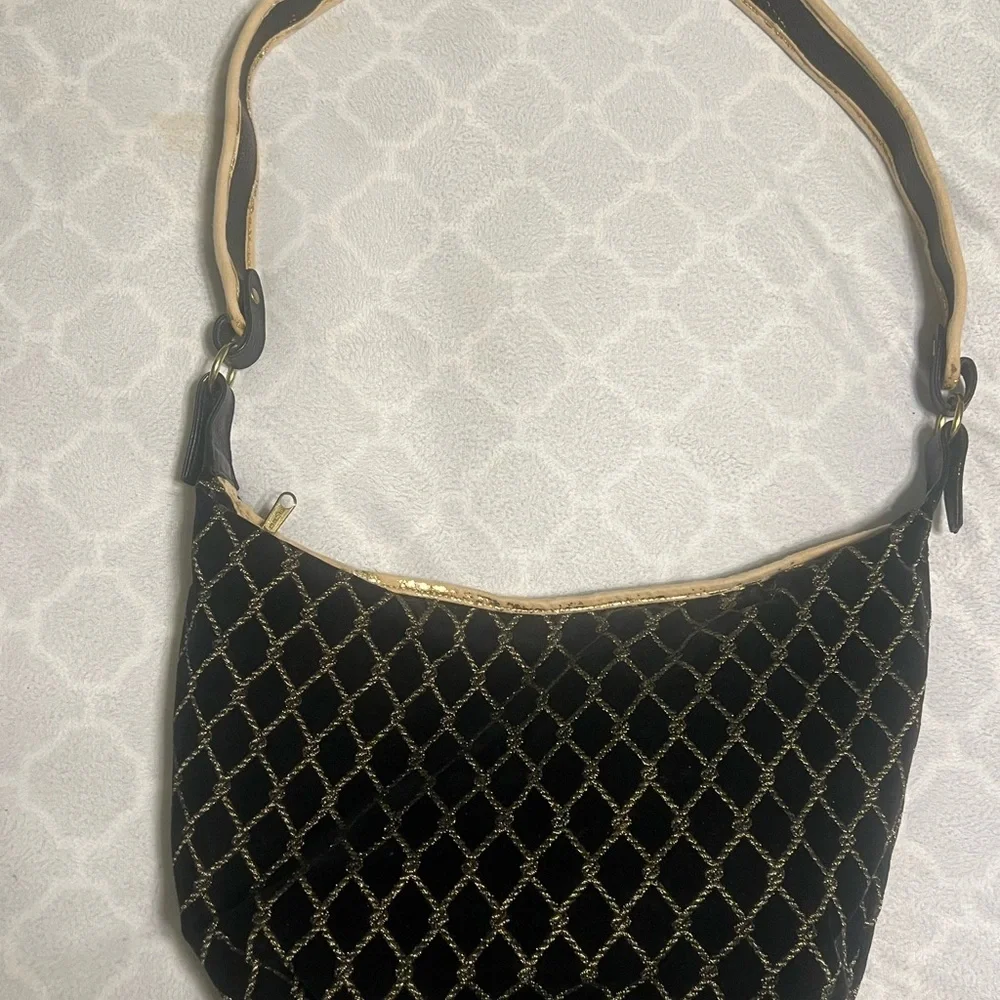 Elegant Black and Gold Women's Shoulder Bag